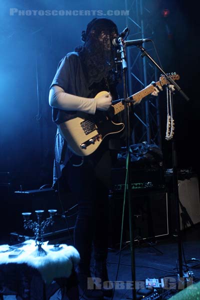 CHELSEA WOLFE - 2011-03-12 - PARIS - La Fleche d'Or - 